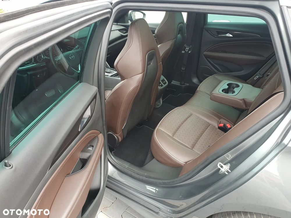 Opel Insignia Sports Tourer 2.0 BiTurbo Diesel 4x4 GSI - 19