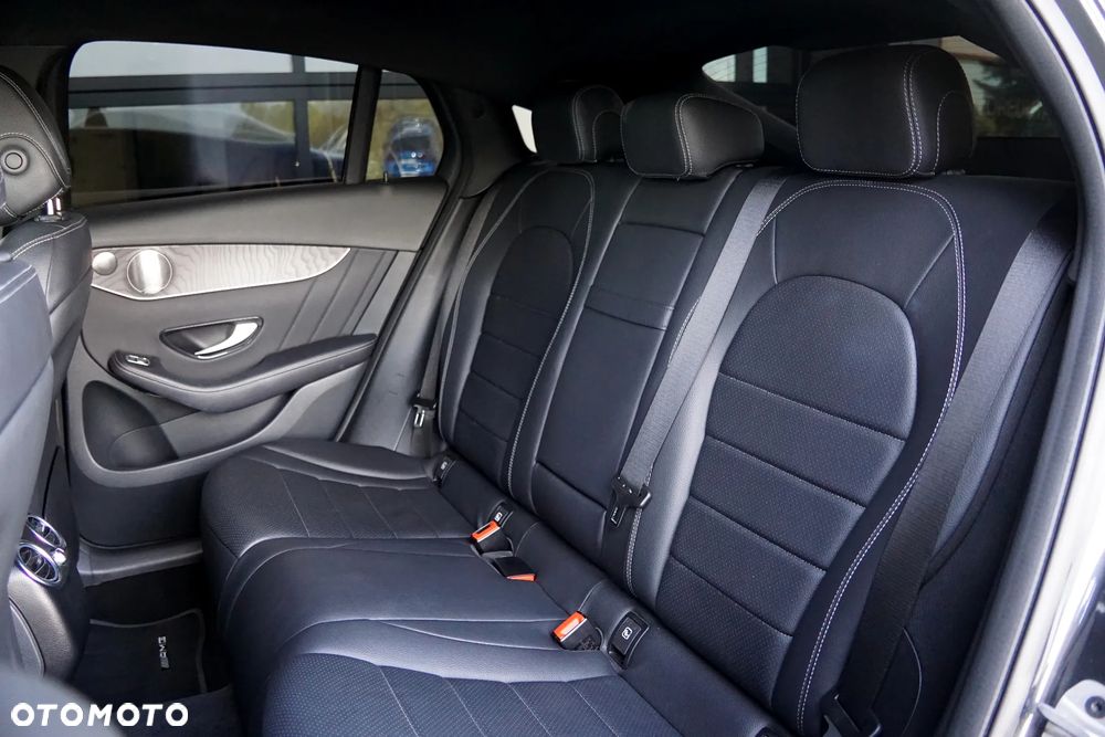 Mercedes-Benz GLC 400 d 4Matic 9G-TRONIC AMG Line - 24