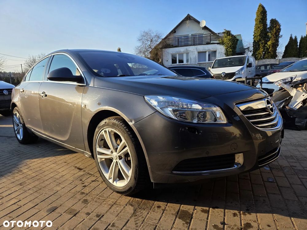 Opel Insignia - 1