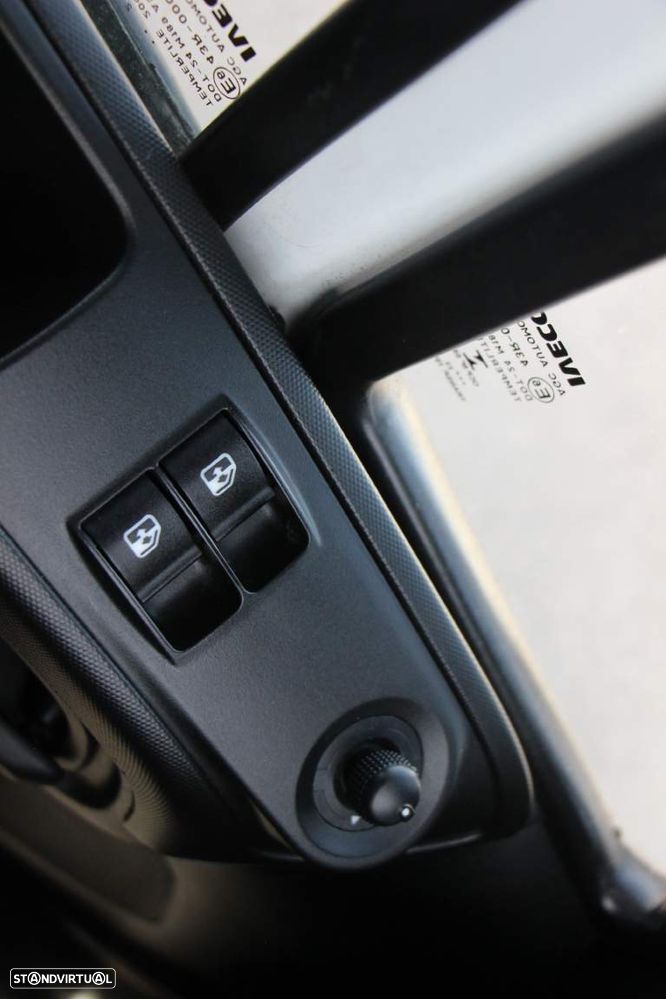 Iveco Daily 2.3 35S16V 3520L 12M3 - 13