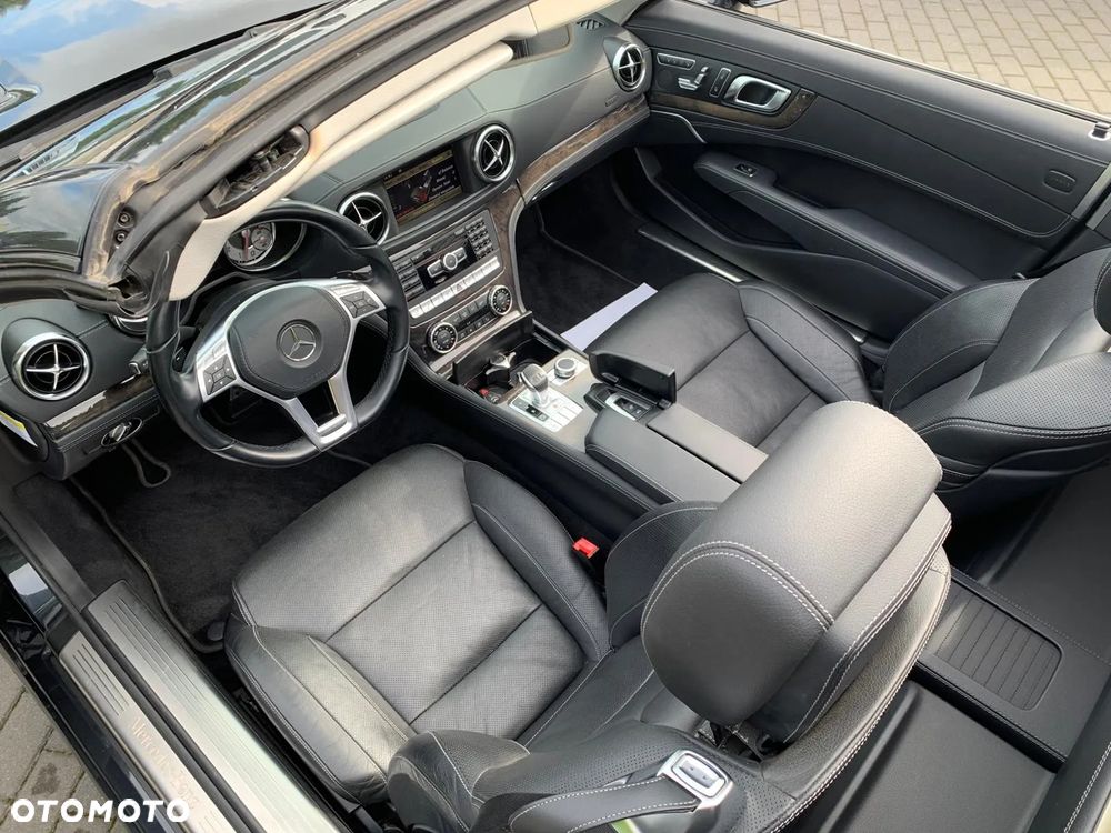 Mercedes-Benz SL 500 7G-TRONIC - 13