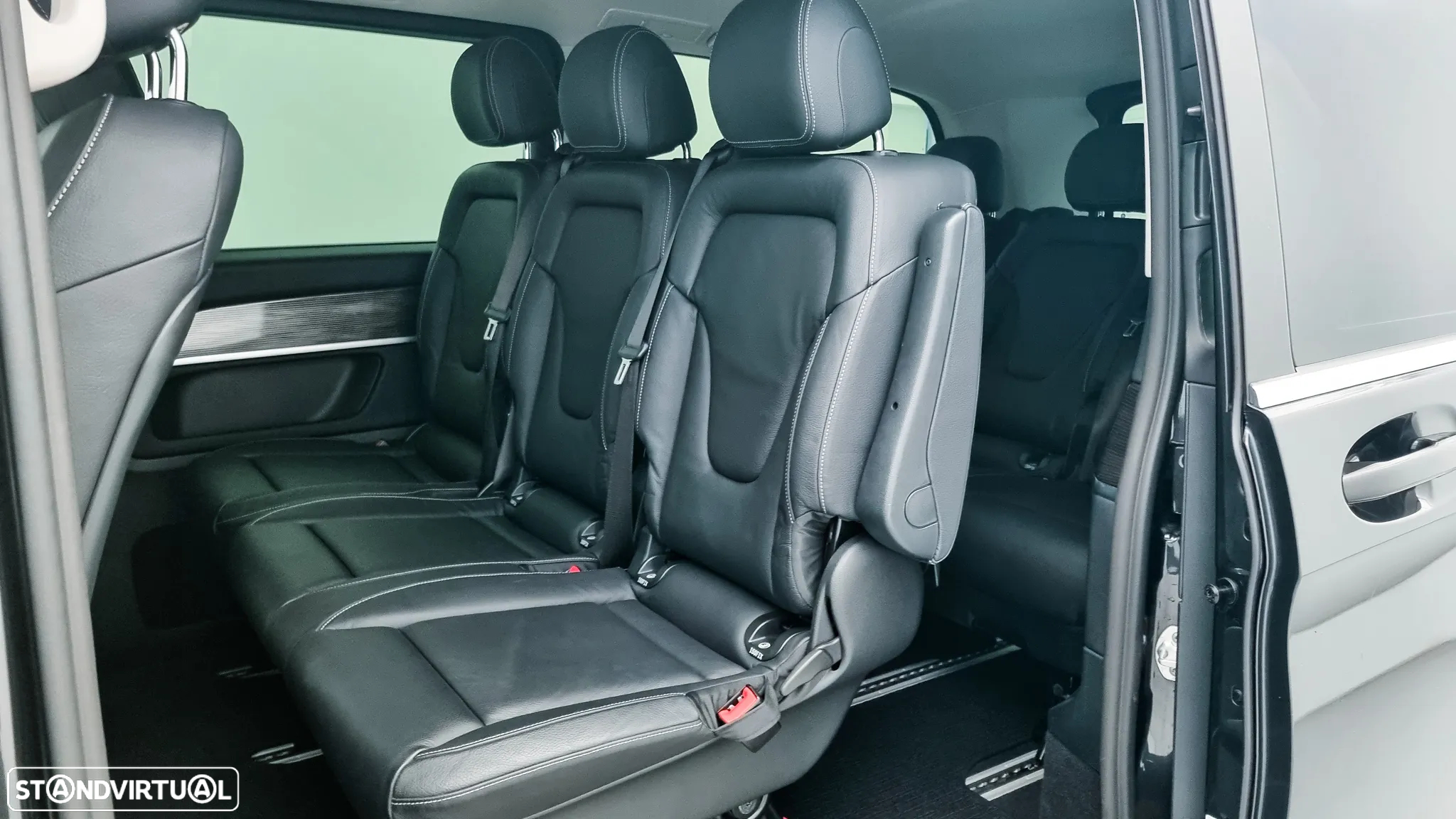 Mercedes-Benz EQV 300 Longo - 12