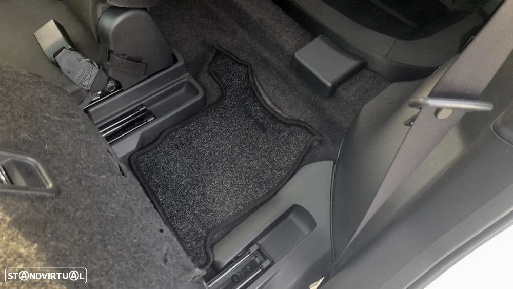 Nissan Qashqai +2 1.5 dCi Tekna Premium 18 - 42