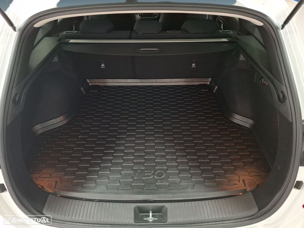 Hyundai i30 1.0 T-GDI Style Plus - 23