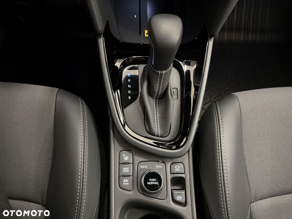 Toyota Yaris Cross - 21