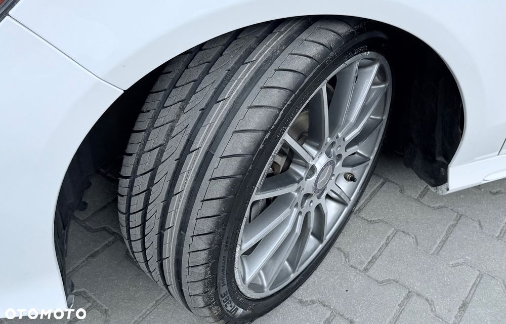 Mercedes-Benz CLA - 24