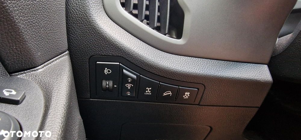 Kia Sportage 2.0 CRDI XL AWD - 13