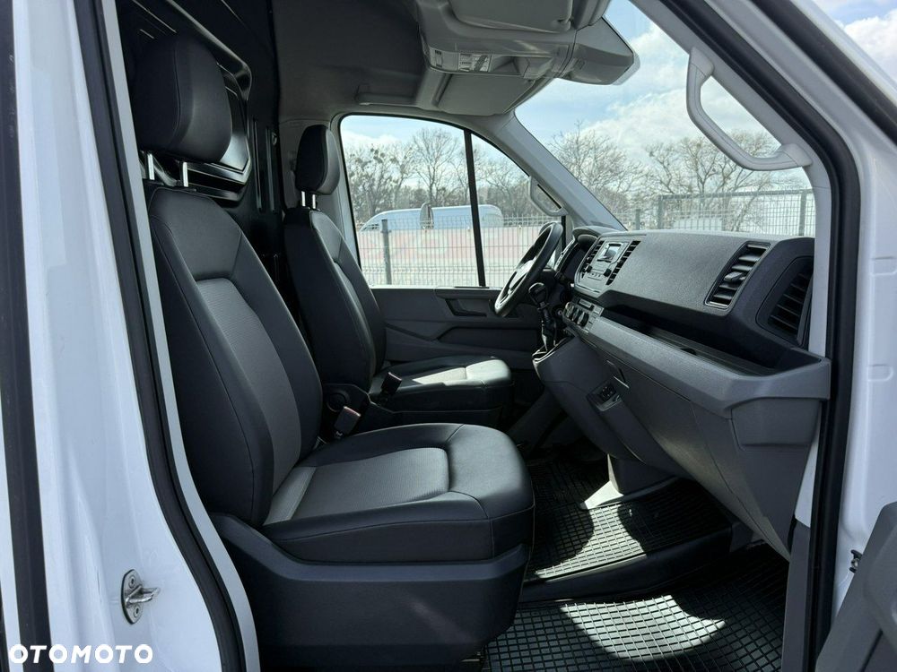 Volkswagen Crafter - 11