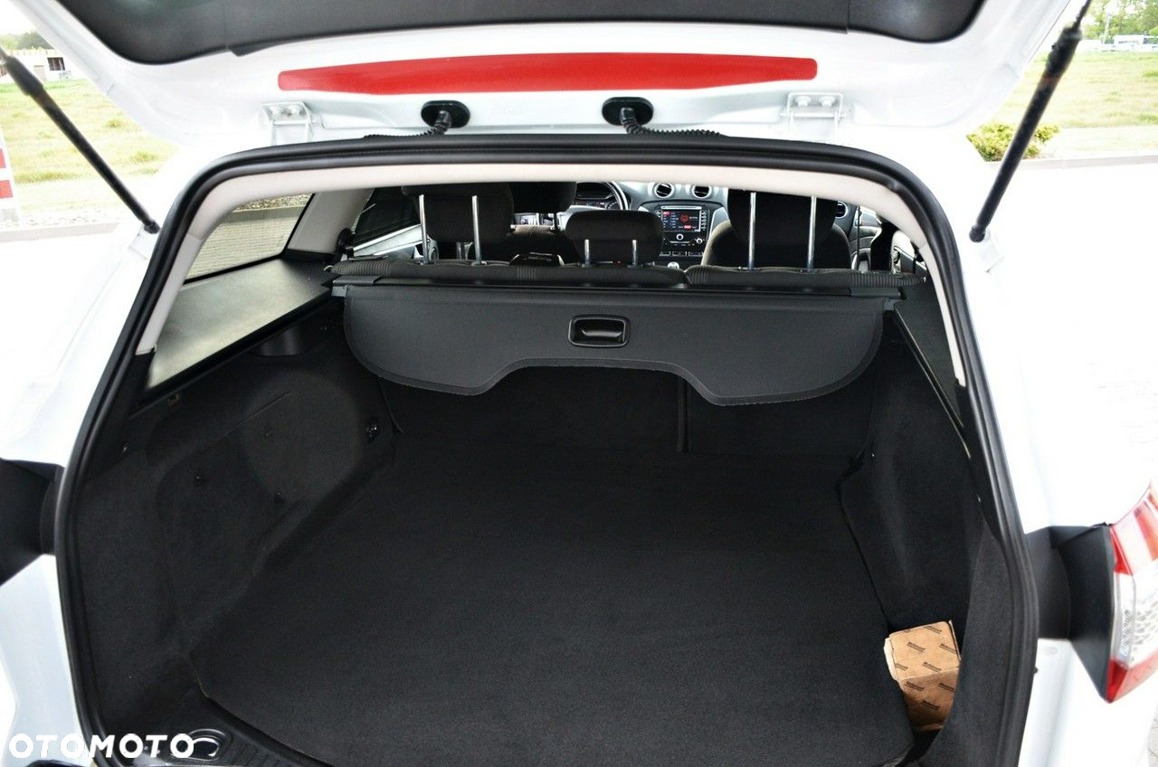 Ford Mondeo - 27