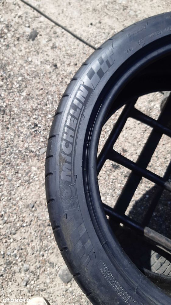 Opony letnie 255.40.20 Michelin - 4