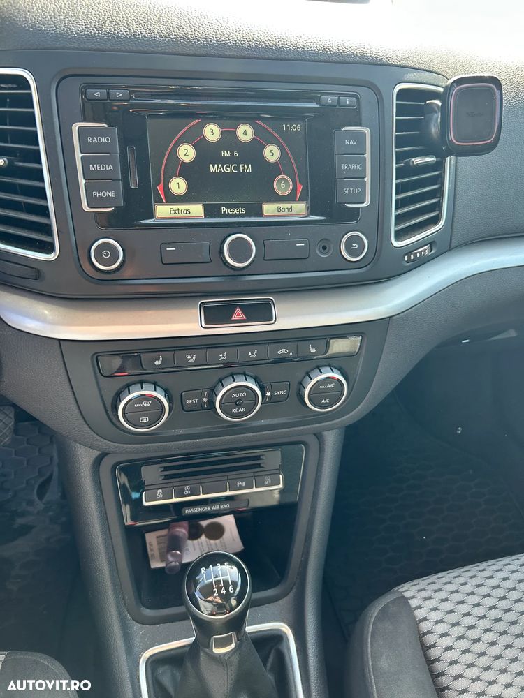 Volkswagen Sharan 2.0 TDI BlueMotion Technology Comfortline - 9