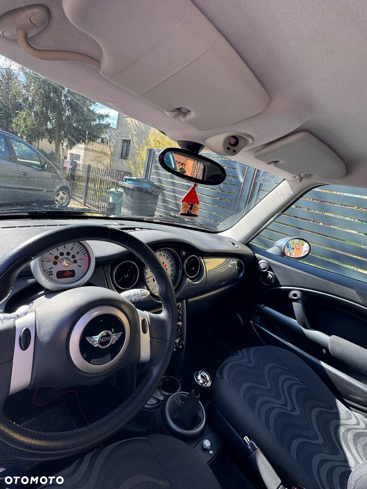 MINI ONE Standard - 5