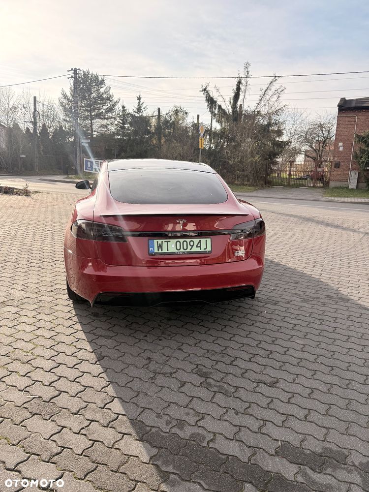 Tesla Model S - 7