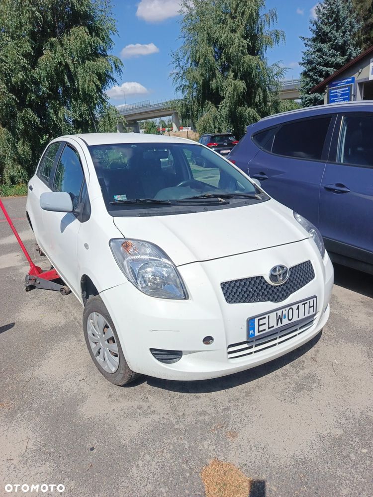 Toyota Yaris 1.0 Terra A/C - 2