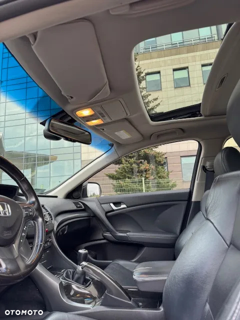 Honda Accord 2.0 Executive Navi - 14
