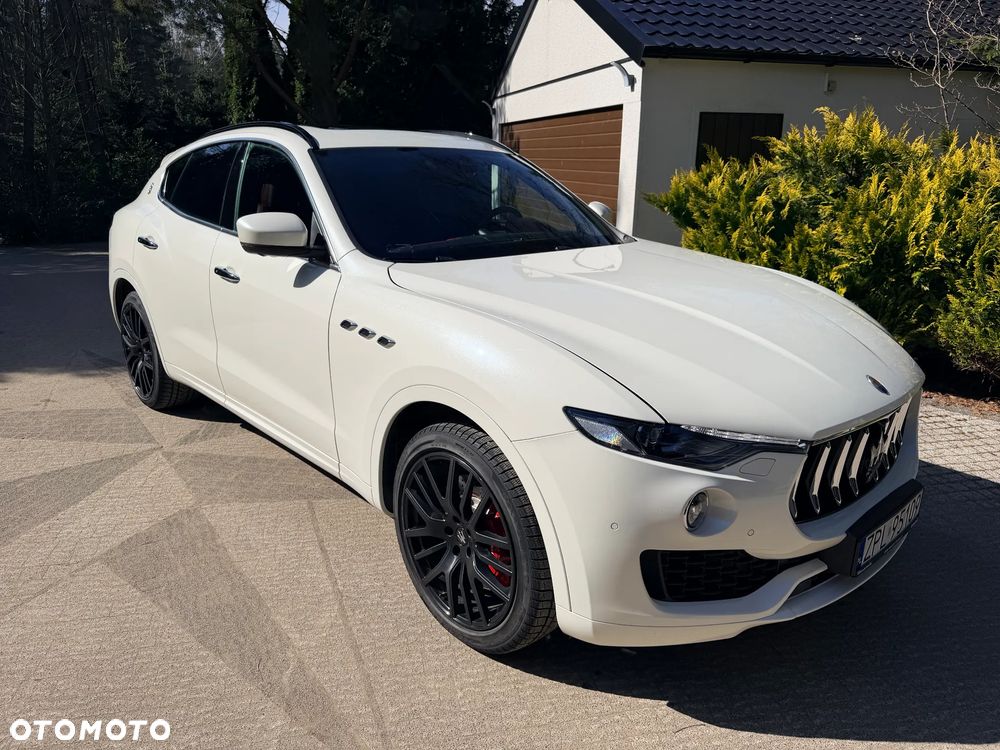 Maserati Levante S Q4 - 4