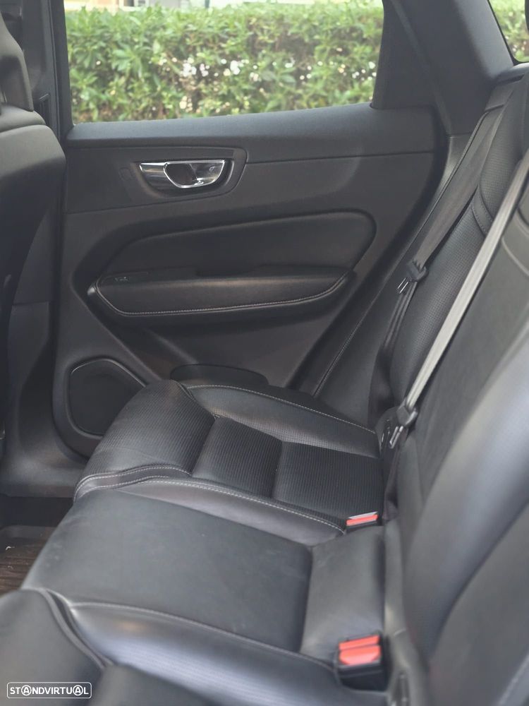 Volvo XC 40 2.0 D4 Inscription AWD - 8