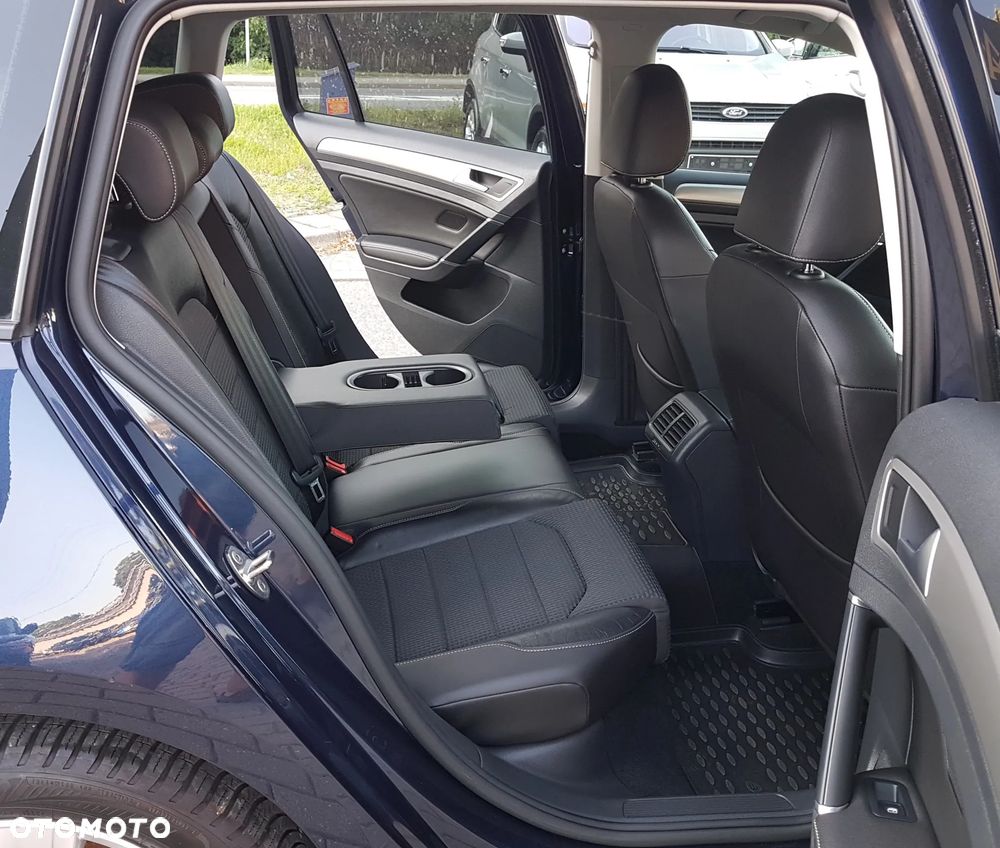 Volkswagen Golf 2.0 TDI (BlueMotion Technology) Highline - 11