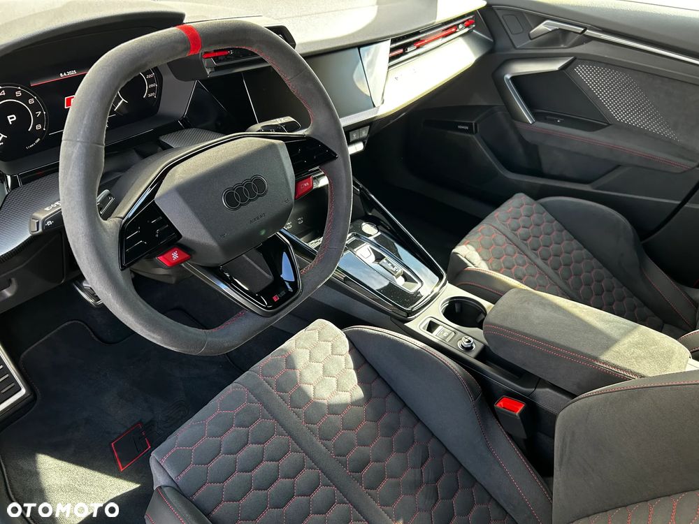 Audi RS3 Sportback TFSI Quattro S tronic - 9