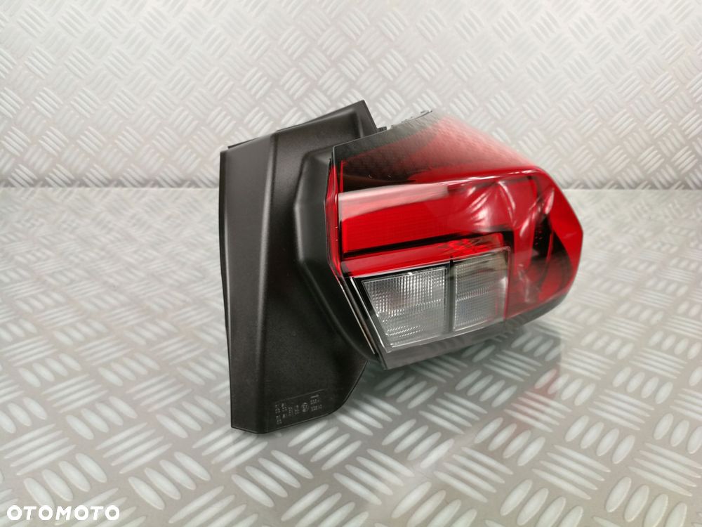 90194153 lampa prawa prawy tył tylna w błotnik OPEL CORSA F VI 6 2019- EURO - 4