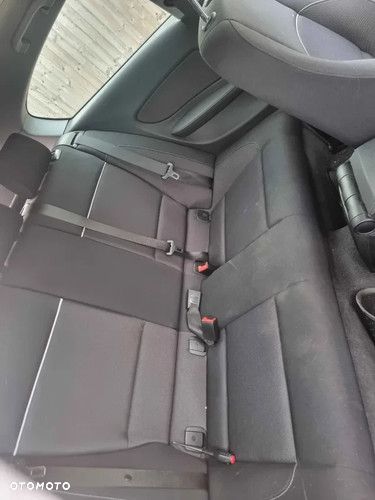 BMW Seria 1 116i - 6