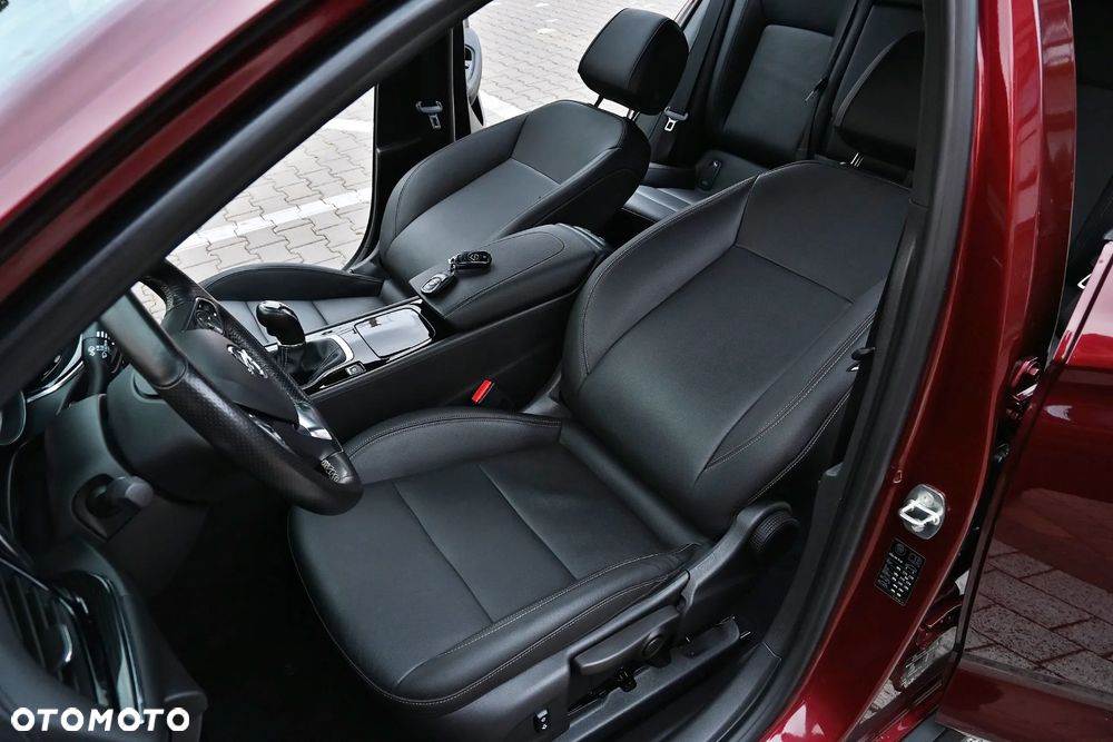 Opel Insignia CT 2.0 CDTI 4x4 Exclusive S&S - 35