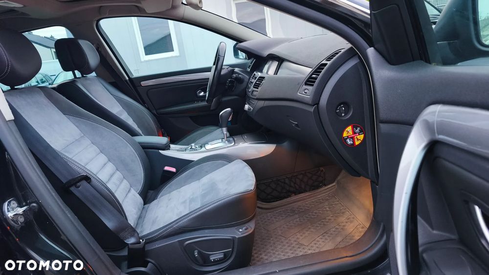 Renault Laguna dCi 175 FAP GT - 23