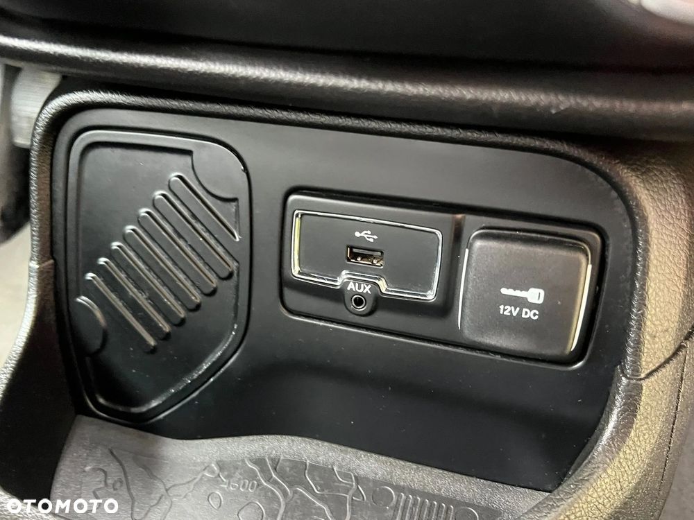 Jeep Renegade 1.6 E-torQ Longitude Adventure Edition - 16