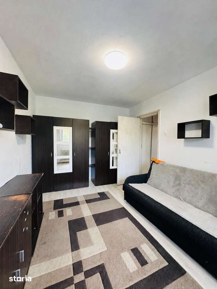 Apartament Rogerius 2 camere etaj 3 lângă liceul Lucian Blaga — fotografia 1