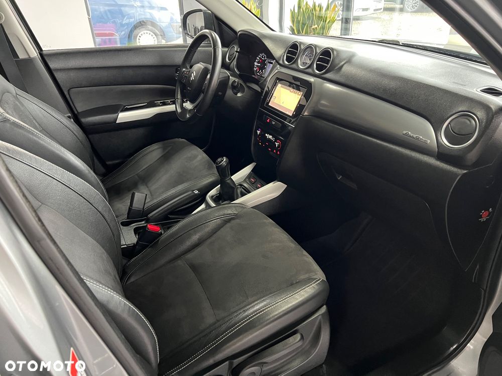 Suzuki Vitara - 32