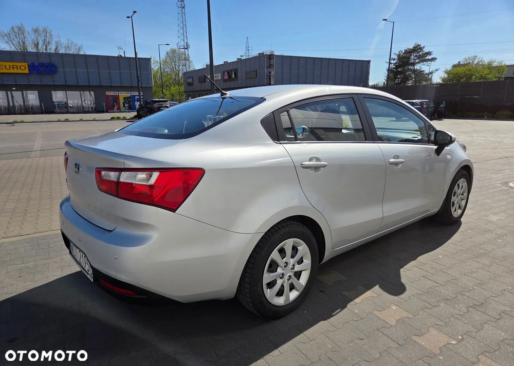 Kia Rio 1.2 M - 3