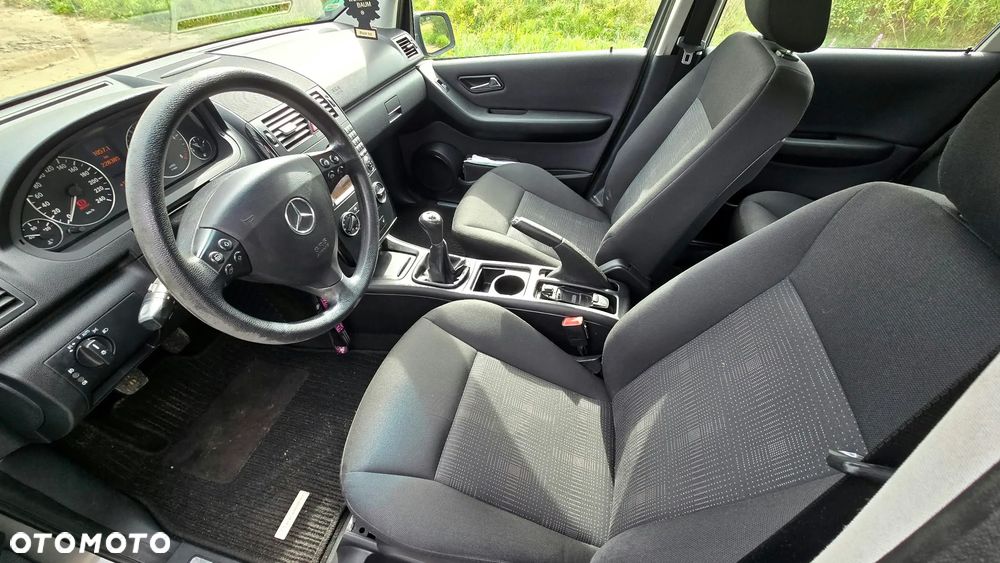 Mercedes-Benz Klasa A 180 CDI Avantgarde - 37