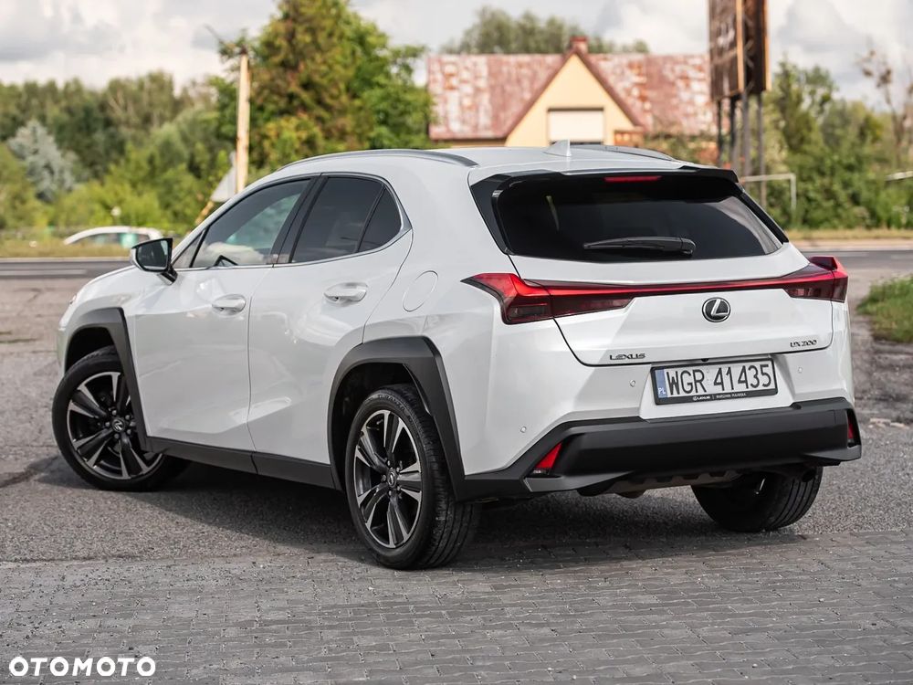 Lexus UX 200 - 9