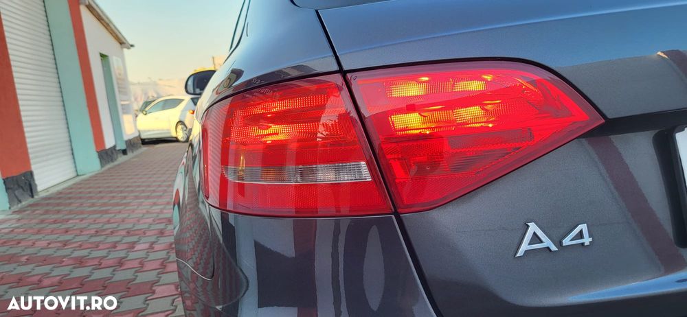 Audi A4 Avant 2.0 TDI DPF quattro Ambition - 11