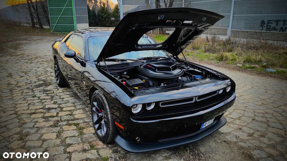 Dodge Challenger 6.4 Scat Pack - 2