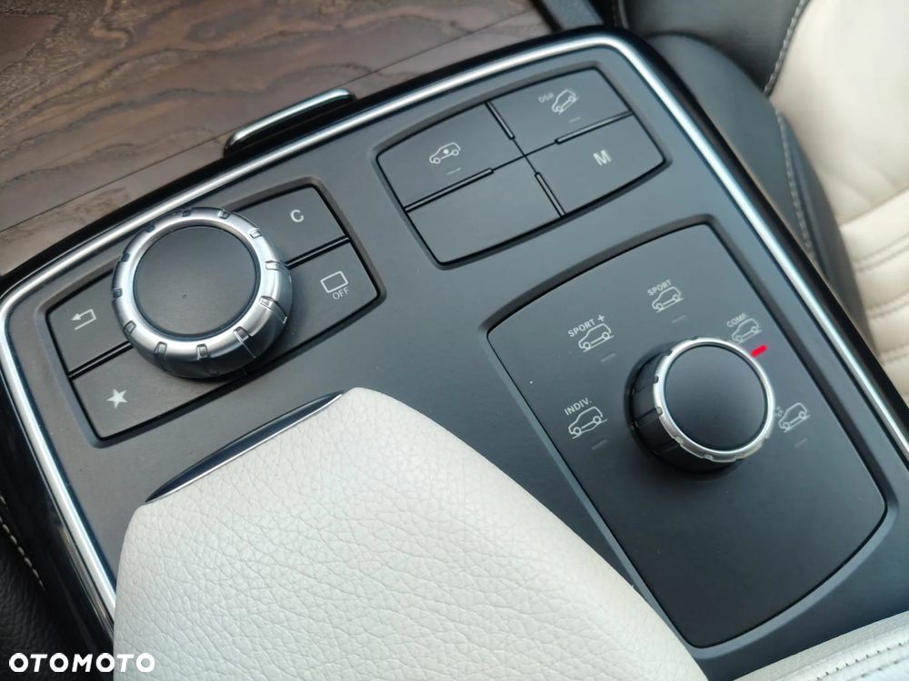 Mercedes-Benz GLE AMG Coupe 43 4-Matic - 24