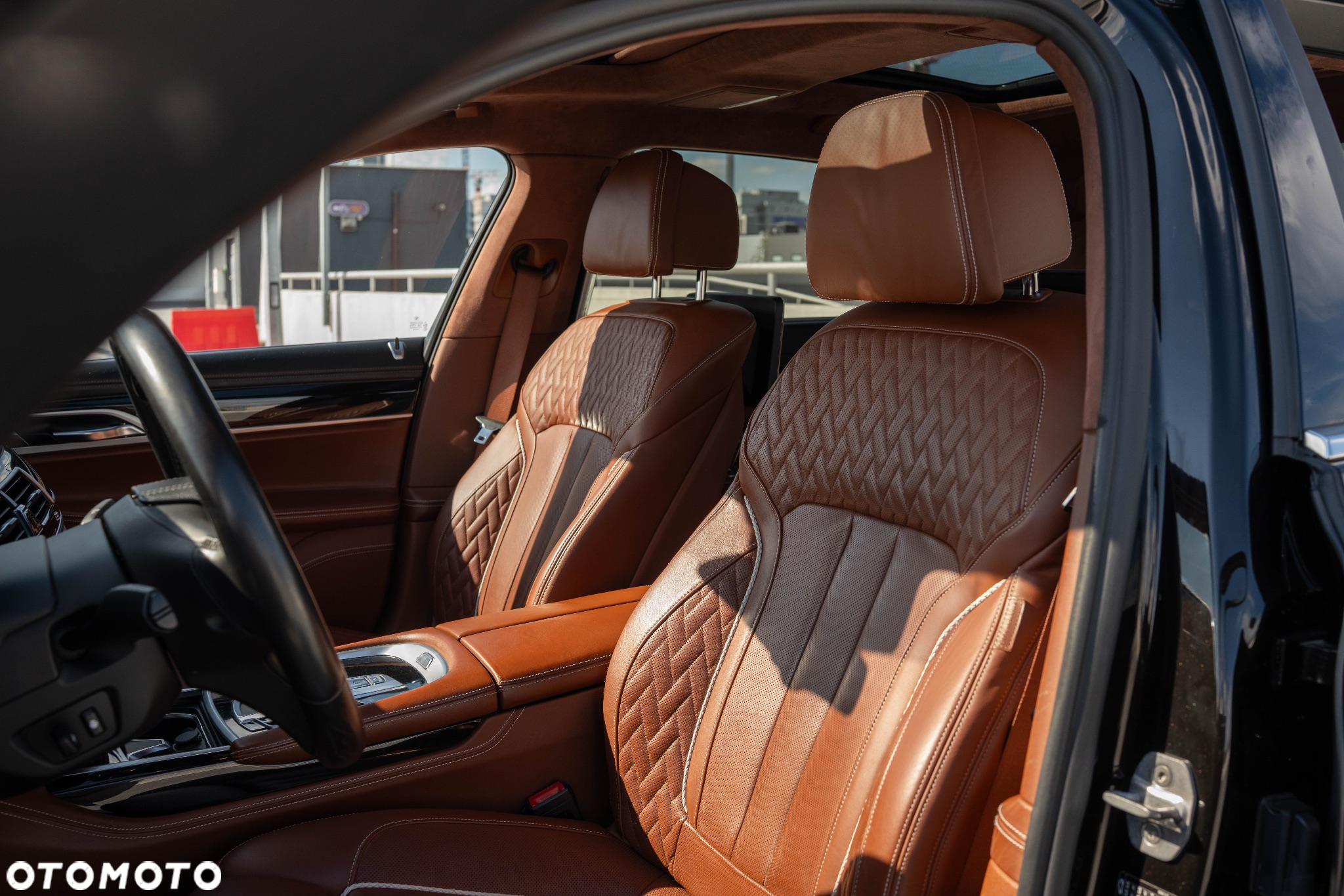 BMW Seria 7 750Li xDrive - 21