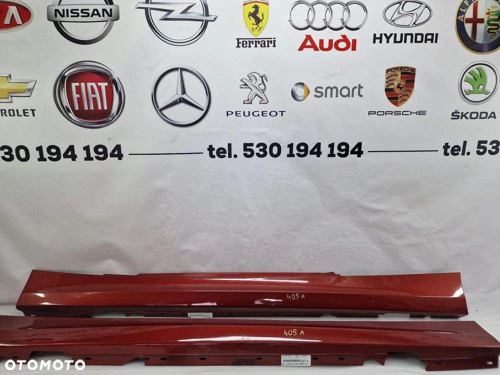 BMW E81 / E82 / E88 06- ŁADNA LEWA / PRAWA LISTWA PROGOWA / NAKŁADKA PROGU , KOLOR SEDONAROT , NR 51777183234 / 7183234 / 5177-7183233 / 7183233 , NR AUKCJI PR405 - 1