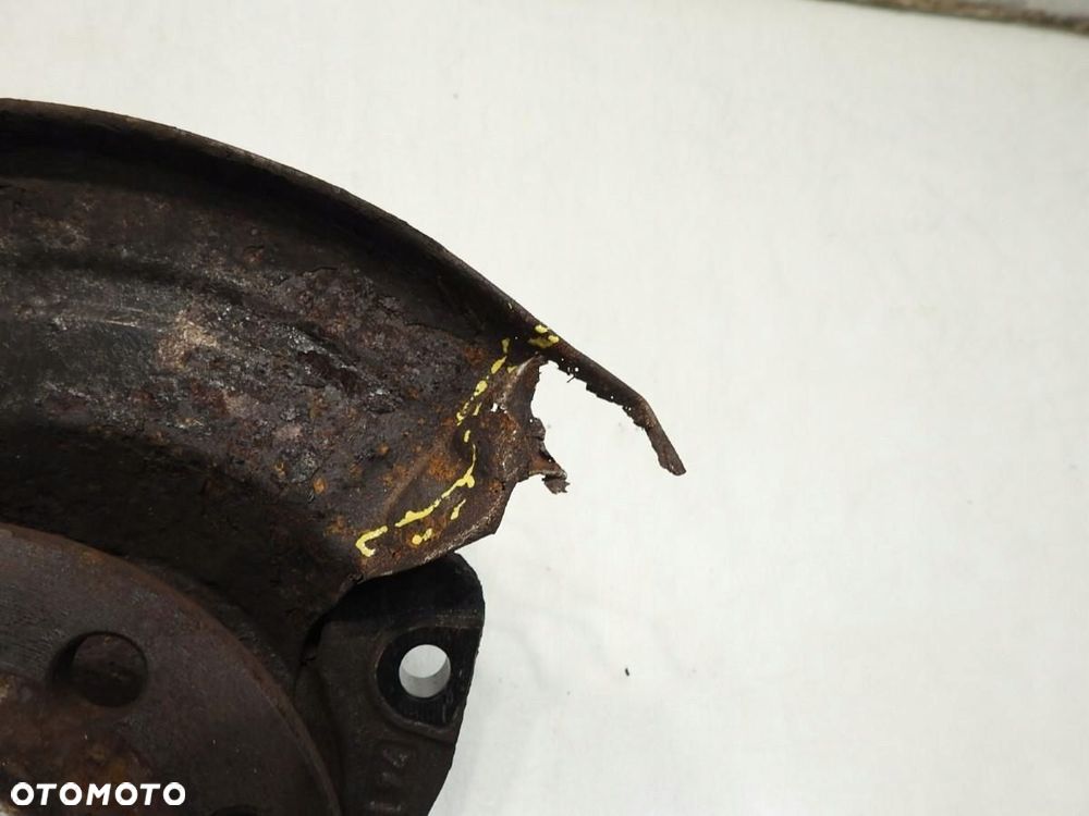 PIASTA ZWROTNICA PRAWY TYŁ OPEL ZAFIRA B 1.9 CDTI - 3