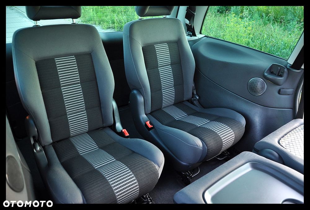 Volkswagen Sharan 2.0 United - 25