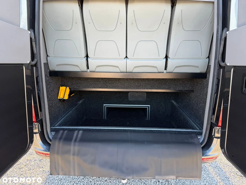Mercedes-Benz Sprinter 519 - 10