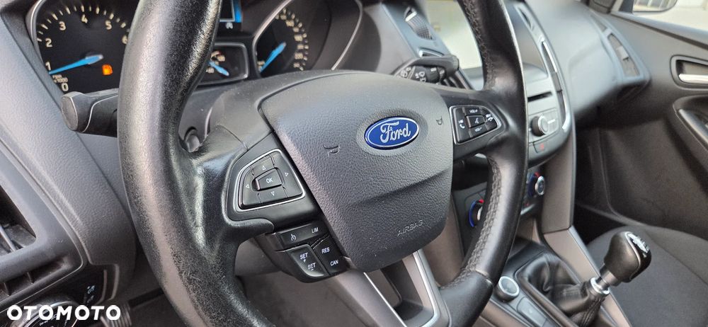 Ford Focus 1.0 EcoBoost Titanium - 30