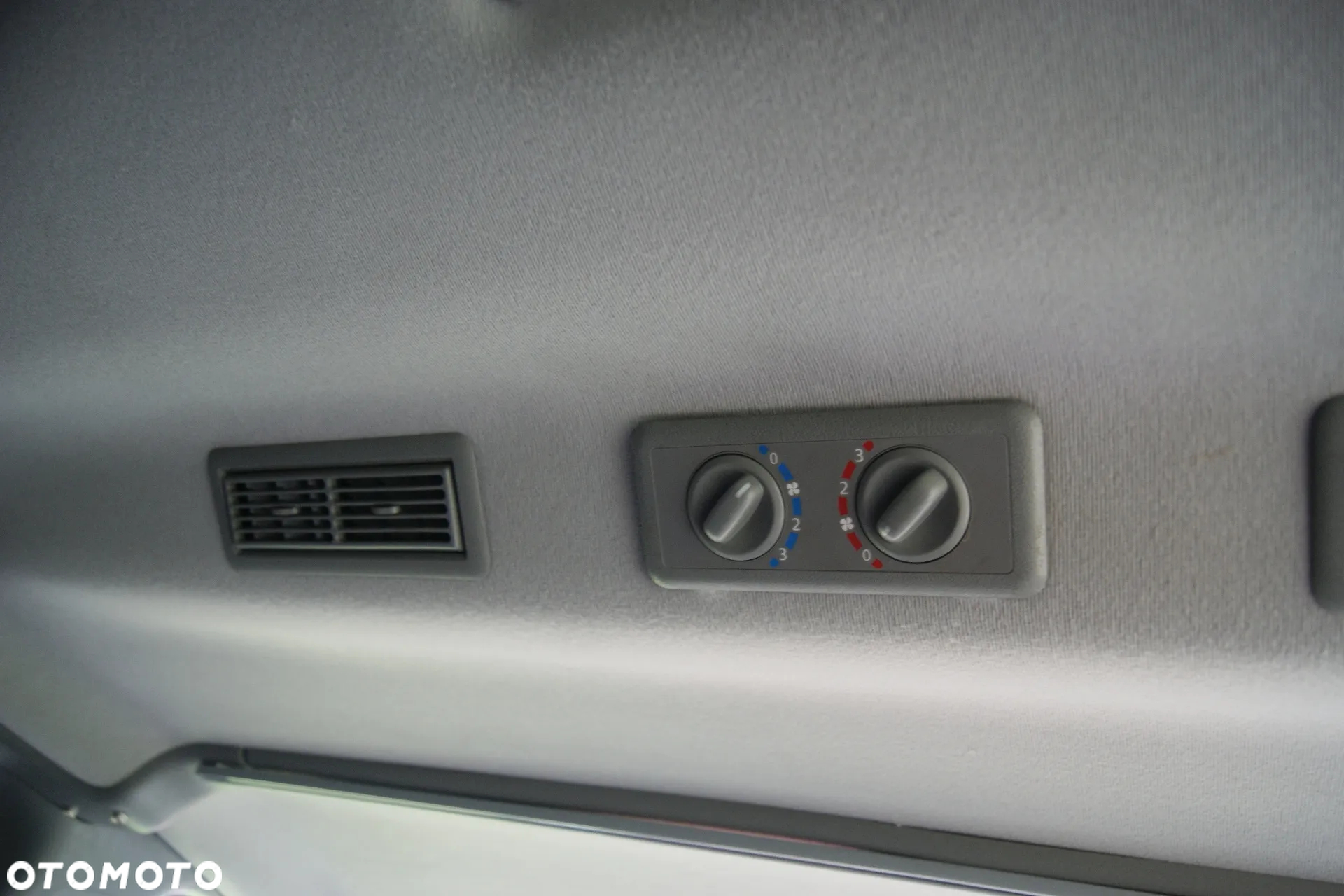 Opel Vivaro - 15