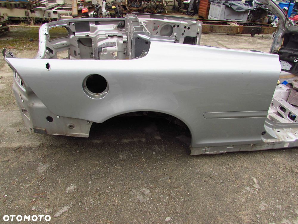 VOLVO C70 II 06-13 CWIARTKA BLOTNIK TYL PRAWY 477 - 1