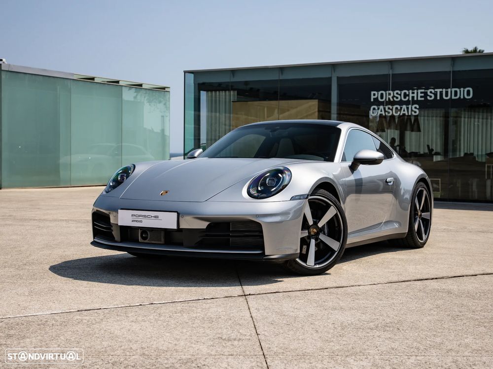 Porsche 911 (992) Carrera