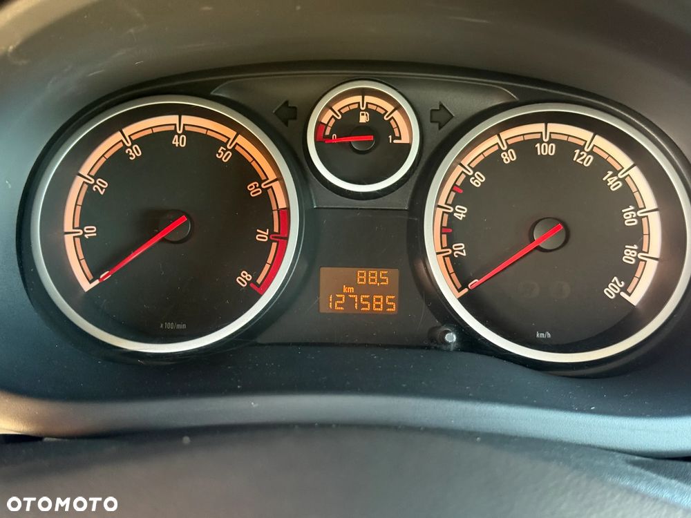 Opel Corsa - 11