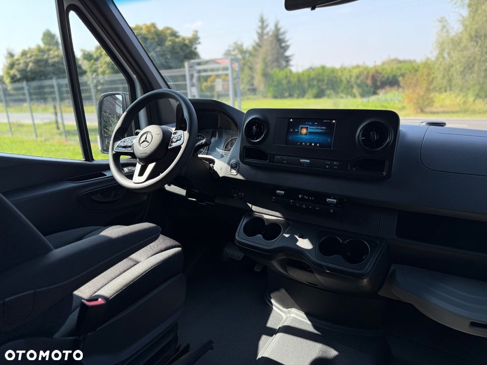 Mercedes-Benz Sprinter 519 VBI +Winda - 27