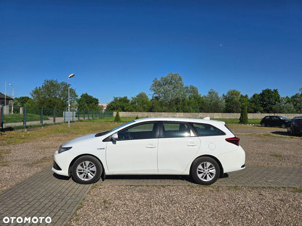 Toyota Auris 1.6 Premium - 11