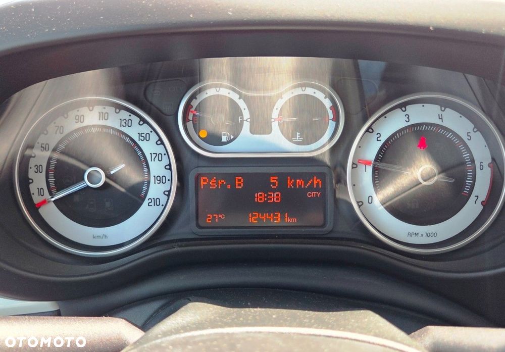 Fiat 500L - 24