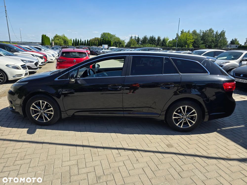 Toyota Avensis - 6